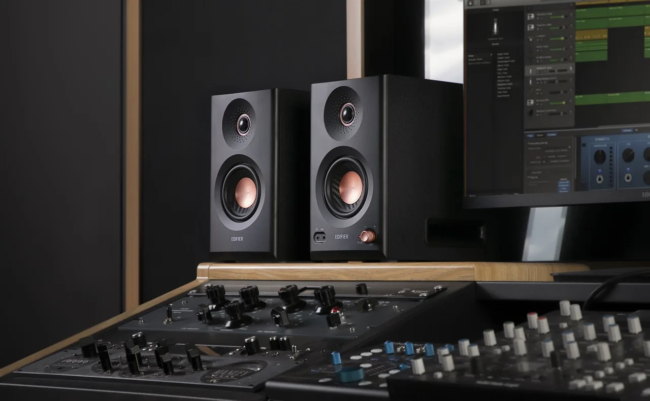 Edifier MR5 studio monitor in music production setup
