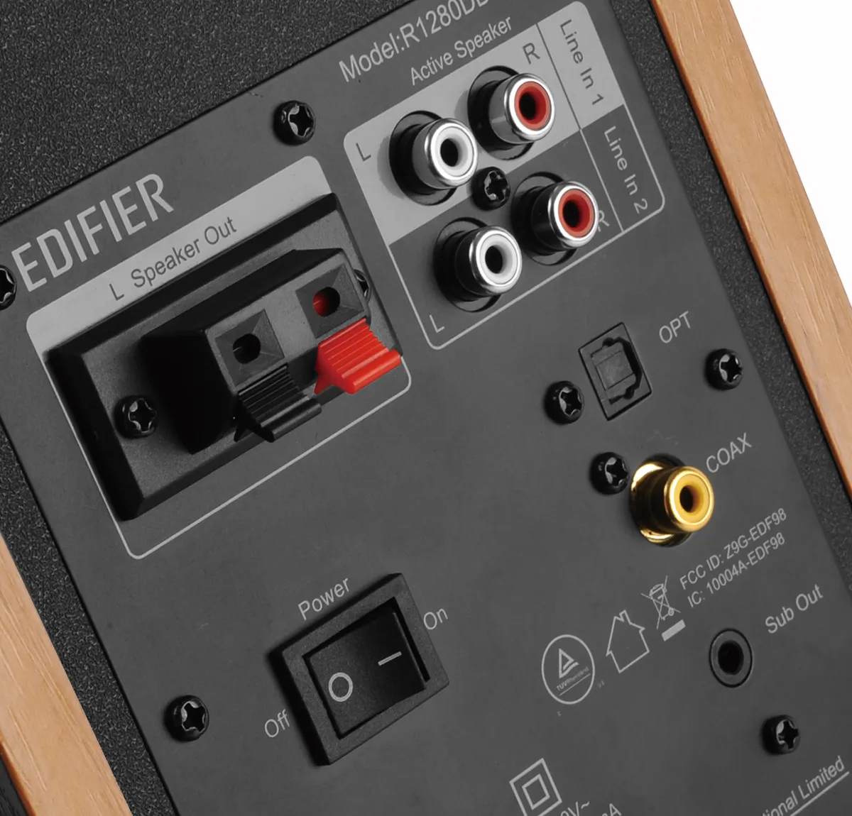 R1280DBs — Classic Bookshelf